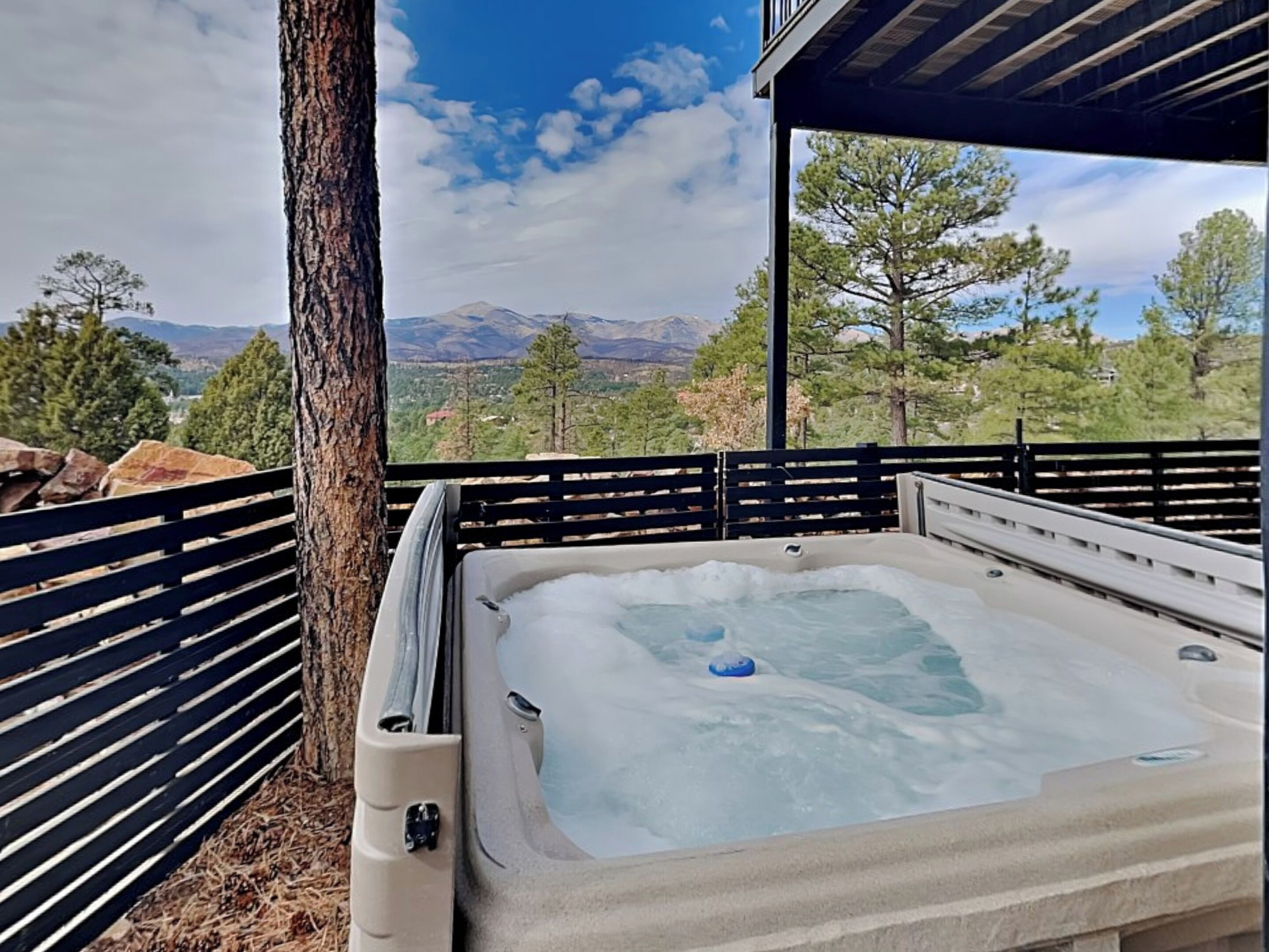 House (5 Bedrooms) | Property amenity