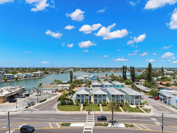 Property amenity - Sea Breeze 708 by Distinctive Beach Rentals (Madeira Beach)