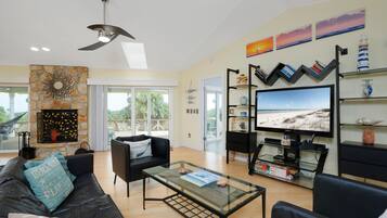 House, Multiple Beds, Patio, Ocean View | Living area | TV, fireplace