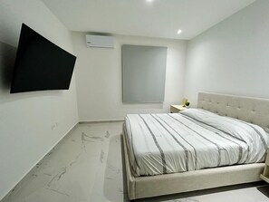 2 habitaciones, tabla de planchar con plancha y wifi gratis 