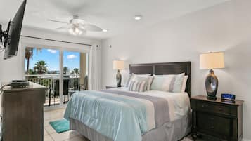 Condo (2 Bedrooms) | Property amenity