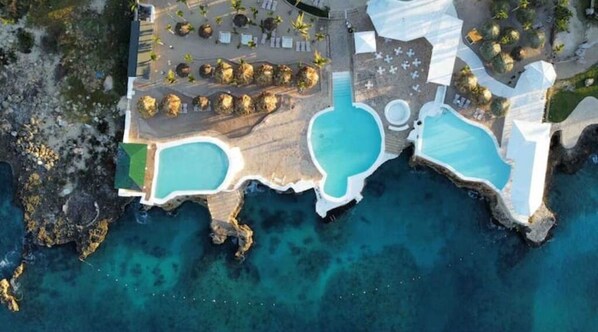 Piscina a l'aire lliure 