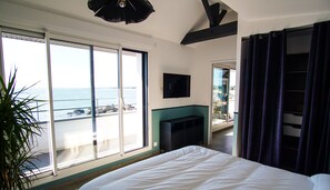 2 slaapkamers, een strijkplank/strijkijzer, reisbedje, gratis wifi