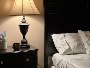 2 Schlafzimmer, Schreibtisch, Bügeleisen/Bügelbrett, WLAN