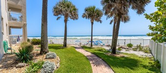 Win-San A214 Ocean View 2/2 Fully Renovated Unit! Steps to Flagler Avenue!