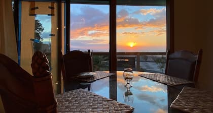 Waimea/Kawaihae dry side with breathtaking ocean view and sunset.