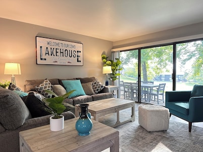 Relaxing Getaway/StepsToLake/Pool/Tennis near DT Lake Geneva