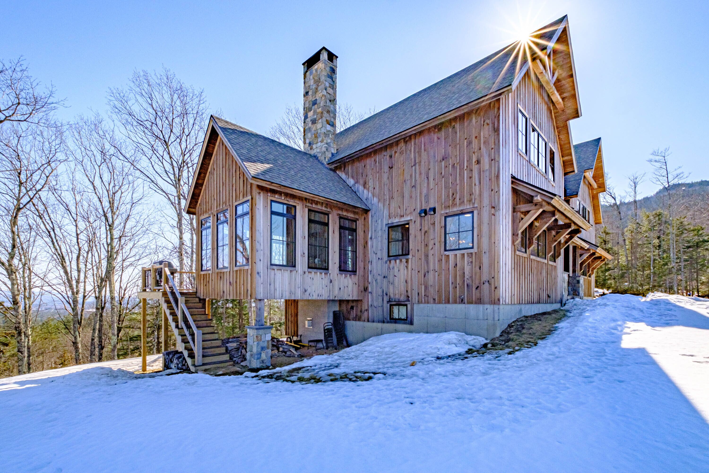 Picnic Rock-Upscale, Modern House with hot tub