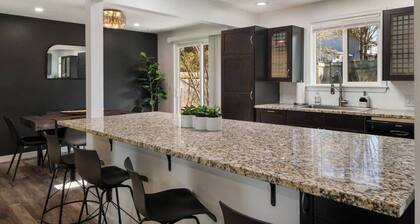 Location, Space, & Serenity Perfect Group Getaway!