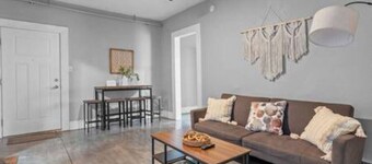 Lovely 2-bedroom apartment in Sherman Hill-4