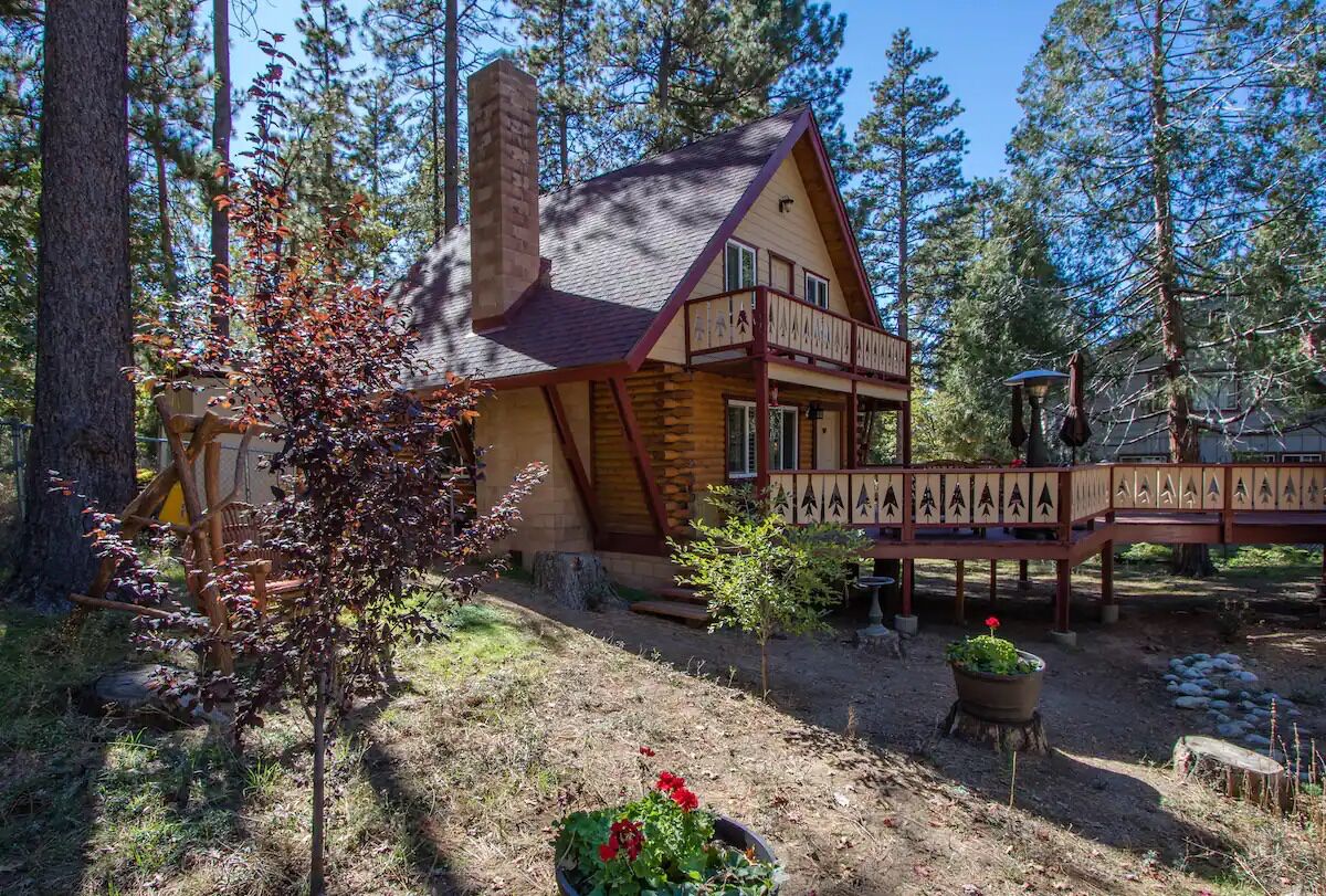 THE LODGE on San Jacinto Spa, A/C & Dog Friendly! Adventure Passes provided!