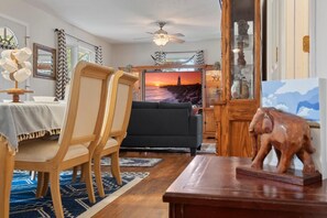 TV - Modern Bungalow Home with Mid-Century Flair (Springfield)