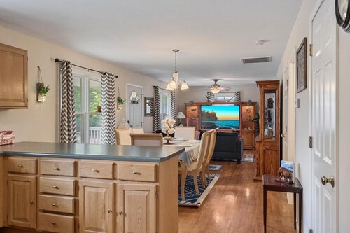 Modern Bungalow Home with Mid-Century Flair