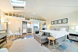 1 bedroom, iron/ironing board, WiFi