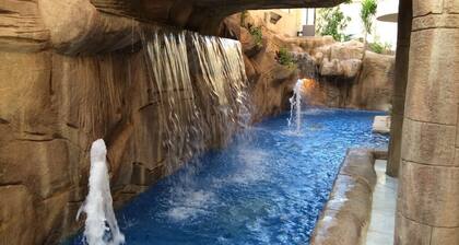 The Glasshouse Pool