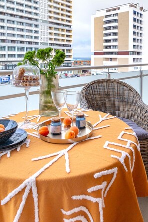 Outdoor dining - Schickes Stranddomizil in der 3. Etage, in Direkter Lage zum Strand - Andreas-dirks-straße 5 (Sylt)