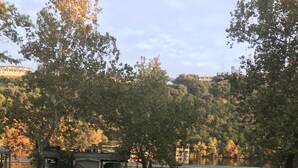 Property grounds - Awesome view of and access to Lake Austin! Super nice EISD family home! (Austin)