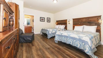 1 habitación, decoración personalizada y muebles diferentes