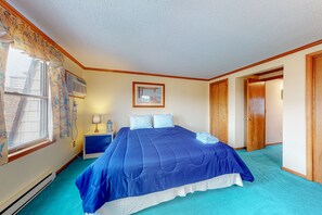 2 عدّة غرف نوم ومكواة/لوح كي وخدمة الإنترنت وملاءات أسرّة