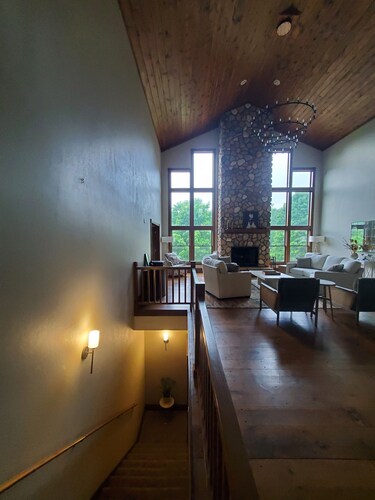 Private heated pool, ATV trails and shooting range on 20 acres 