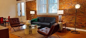 Spacious Stylish One Bedroom Apartment 