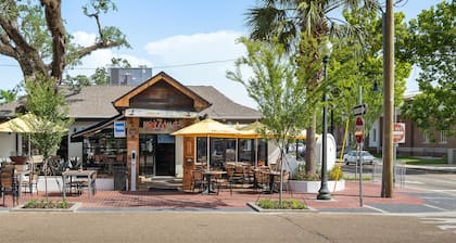 The Christian House - Downtown Hammond