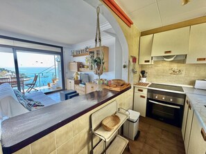 KylskÄp, mikrovÄgsugn, ugn och diskmaskin
