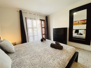 3 Schlafzimmer, Bügeleisen/Bügelbrett, Internetzugang, Bettwäsche