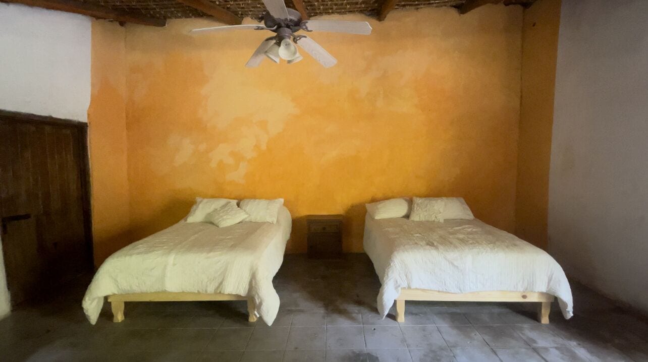 5 habitaciones, ropa de cama hipoalergénica y colchones con pillow-top 