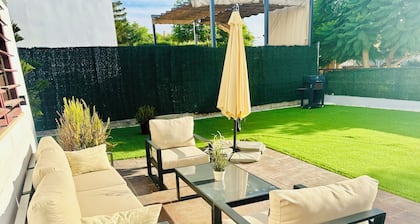 Lux Villa with Year-Round Heated Pool, beautiful outdoor space & Game Room