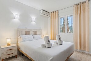 6 soverom, strykejern/-brett, wi-fi (inkludert) og sengetøy