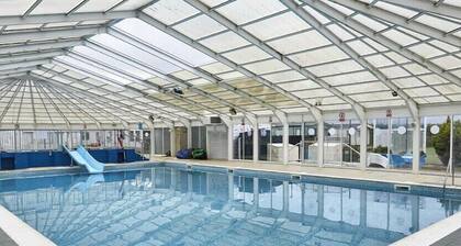 3 Bedroom family van , linen inc Pets go free