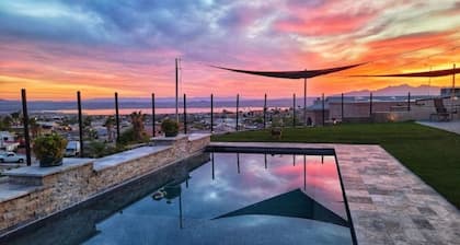 Desert Oasis Retreat ★ Stunning Views ★ Pool & Spa ★ Lake Havasu Escape”