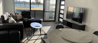 New Ground Floor 2 Bed/2 Bath Apartment Marina