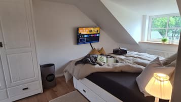 1 quarto, Wi-Fi de cortesia, roupa de cama