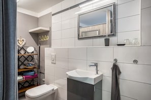 Bruser, hårtørrer, håndklæder