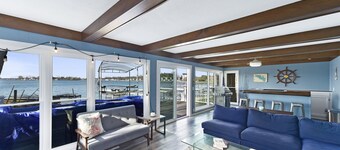 ⚓️Direct lake view with available Tritoon boat rental 