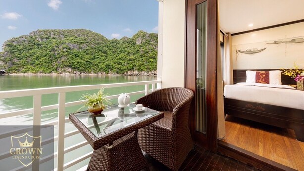 Elite Double Room | Balcony - HALONG CROWN LEGEND CRUISE (Tuan Chau)