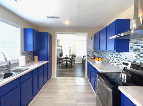 Beautiful renovated home on the hill near the MS River in historical Natchez.

