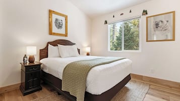 2 Schlafzimmer, Reisekinderbett, kostenloses WLAN, Bettwäsche