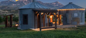 Taylor`s Depot Cabin