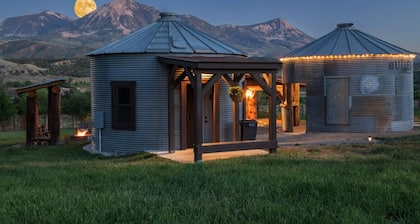 Taylor`s Depot Cabin