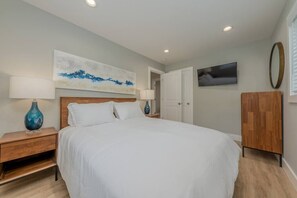 2 bedrooms, iron/ironing board, WiFi, bed sheets - Premium Dunes Villa: Family Luxury Near Beaches (Bridgman)