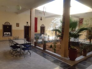 Interior - Riad dar tazoulte bedroom (Agdz)