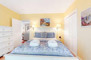 2 makuuhuonetta, silitysrauta/-lauta, Wi-Fi, vuodevaatteet