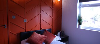 Private and Exquisite Studio Room in Peterborough