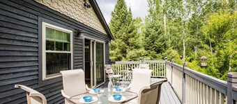 Leave it all behind when you stay in this charming Lakefront home on Fish Lake. 