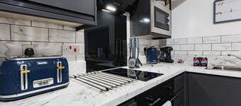 NH - F3 · Nottage House Premier Apartments