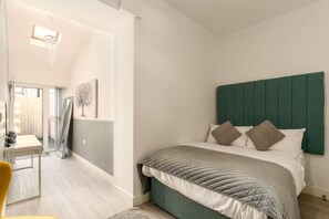 1 bedroom, iron/ironing board, WiFi, bed sheets - NH - F1 · Comfortable Modern 1 bed Apt (Cardiff)