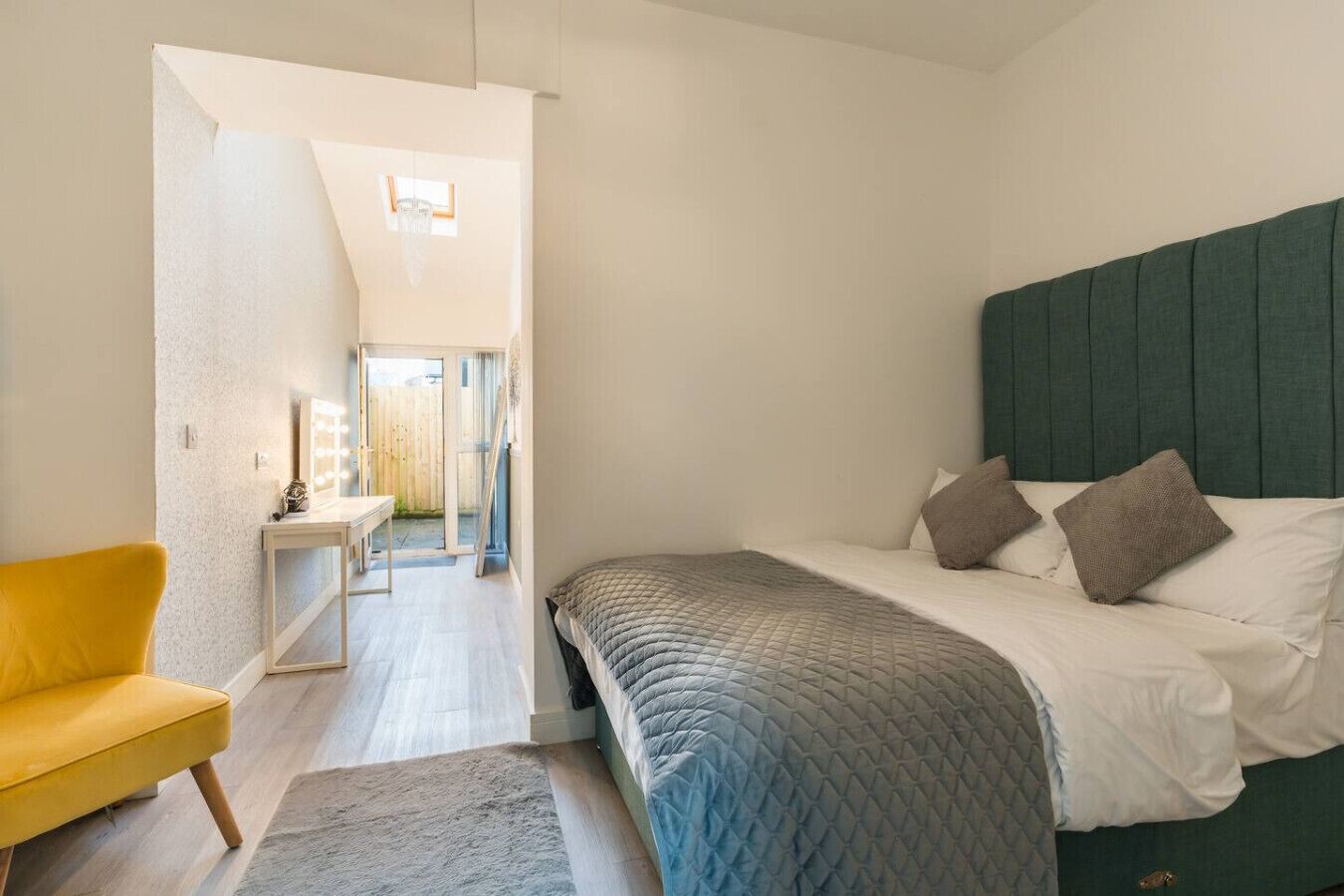 1 室のベッドルーム、アイロン / アイロン台、WiFi、ベッドシーツ